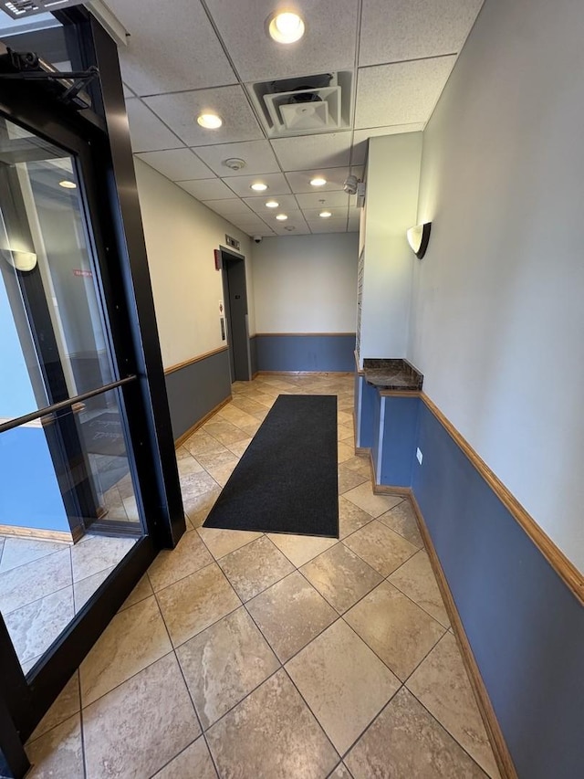 5924 N Lincoln Ave Unit 302, Chicago, IL 60659 - lobby with visible vents