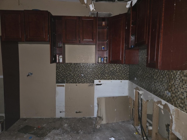 kitchen featuring decorative backsplash