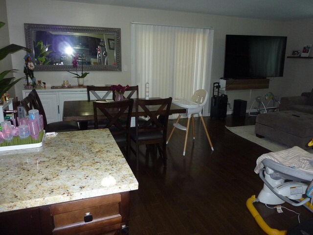 275 London Pl Unit 275, Wheeling, IL 60090 - dining space with dark wood-style flooring