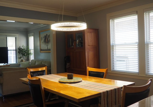 3005 N Kostner Ave, Chicago, IL 60641 - dining area with ornamental molding