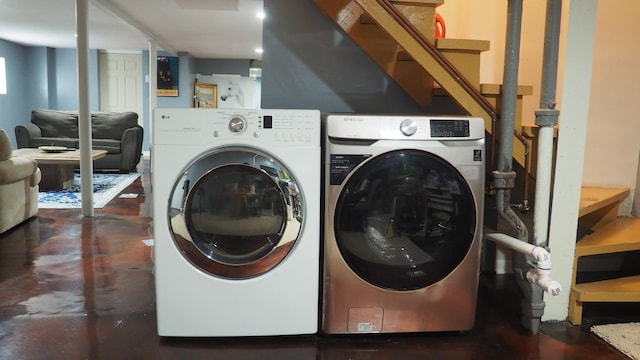3005 N Kostner Ave, Chicago, IL 60641 - laundry area featuring washing machine and dryer and laundry area