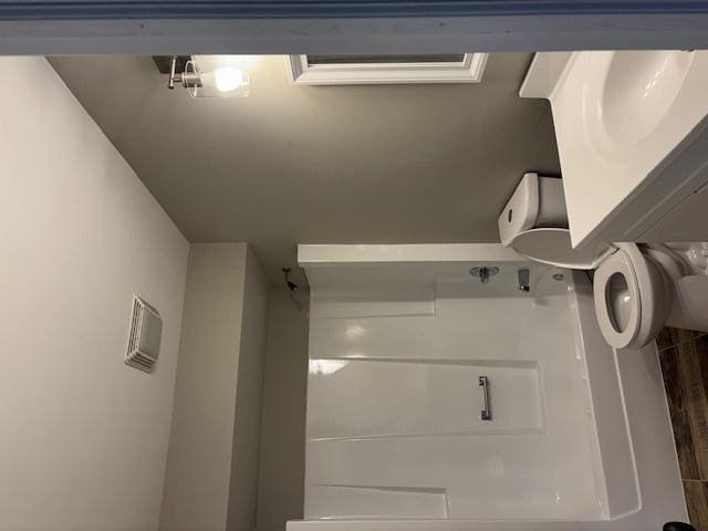 638 Virgil Ave, Elgin, IL 60120 - view of bathroom