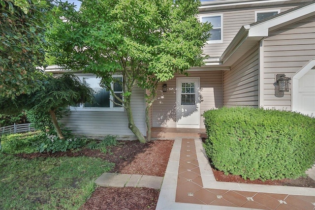 636 N Lyle Ave, Elgin, IL 60123 - photo 2