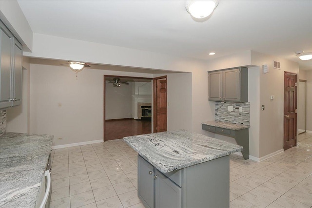 636 N Lyle Ave, Elgin, IL 60123 - photo 11