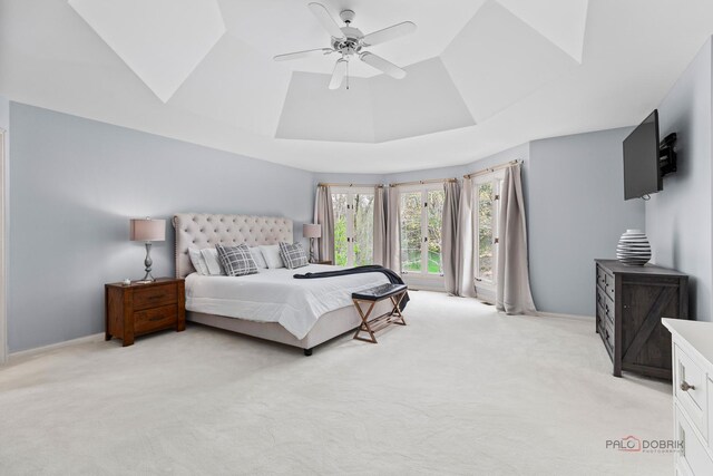 interior space with recessed lighting, a decorative wall, dark wood-style flooring, and visible vents