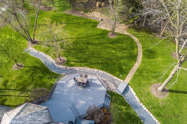 318 Camelot Ln, Libertyville, IL 60048 - aerial view of property and surrounding area