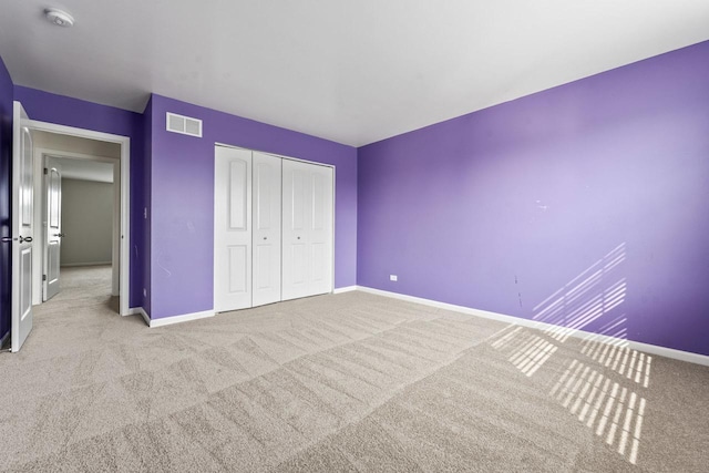 282 Willington Way, Oswego, IL 60543 - unfurnished bedroom featuring carpet flooring, baseboards, and a closet
