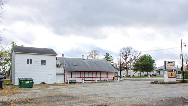 69 Washington St, Ingleside, IL 60041