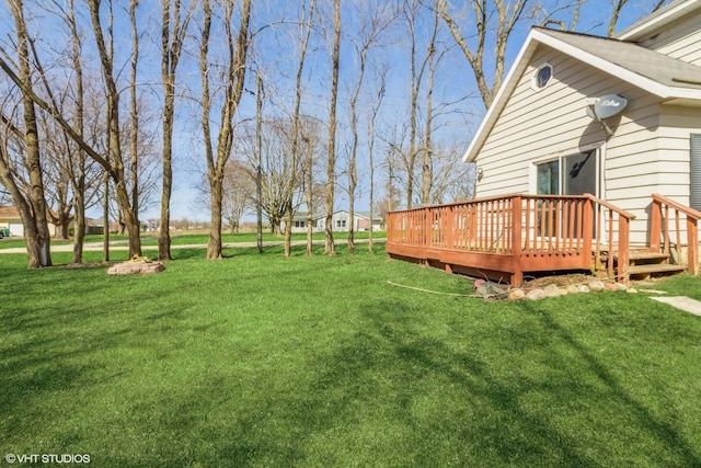 514 W Prairie St, Kirkland, IL 60146 - view of yard featuring a deck