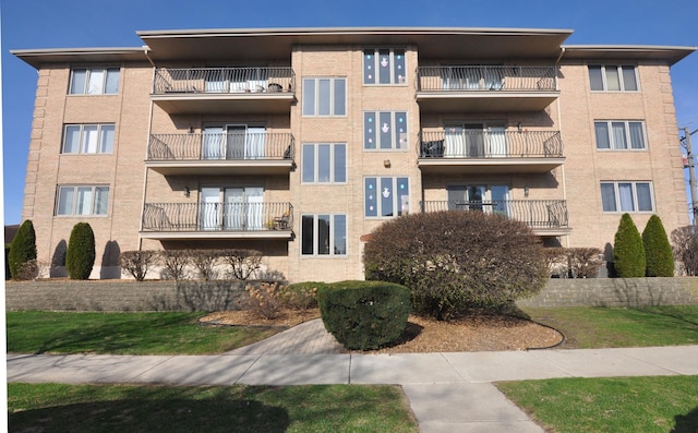 9514 S Kilbourn Ave Unit 3B, Oak Lawn, IL 60453 - view of building exterior