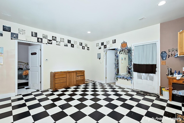 43 Lippincott Rd, Fox Lake, IL 60020 - interior space featuring light floors, visible vents, and recessed lighting