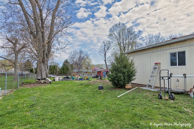 43 Lippincott Rd, Fox Lake, IL 60020 - view of yard with fence