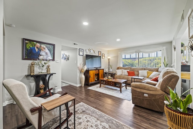 11212 Cottonwood Dr Unit 23A, Palos Hills, IL 60465 - living room featuring recessed lighting, dark wood-type flooring, visible vents, and baseboards