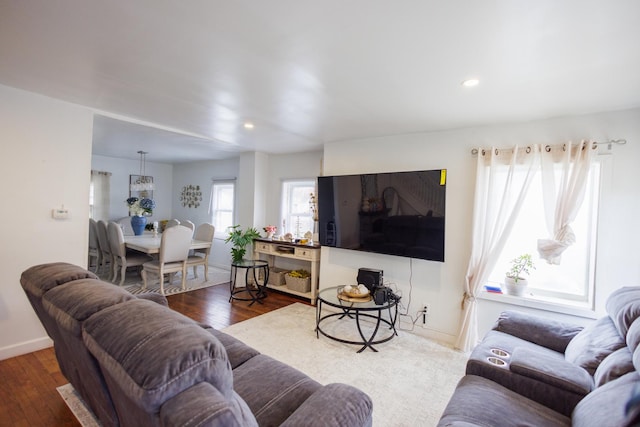 732 N Dearborn Ave, Kankakee, IL 60901 - living room featuring recessed lighting, hardwood / wood-style flooring, and baseboards