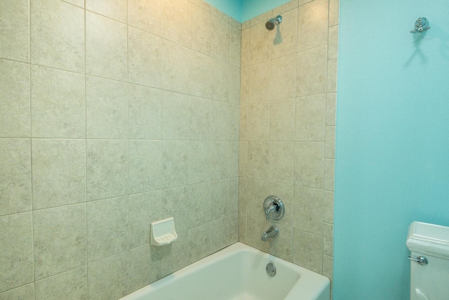 6433 Davidson Ct, Gurnee, IL 60031 - bathroom featuring toilet and tub / shower combination