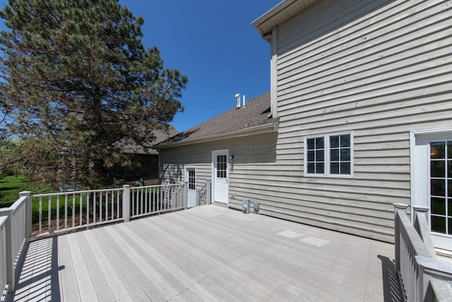 6433 Davidson Ct, Gurnee, IL 60031 - view of deck