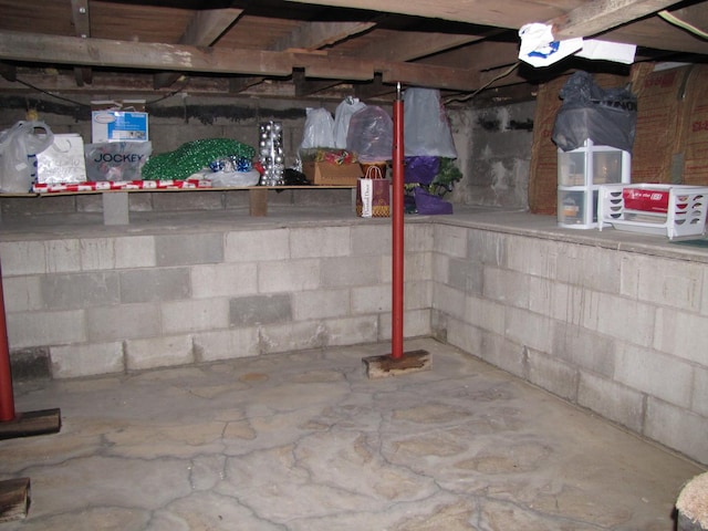 view of unfinished below grade area
