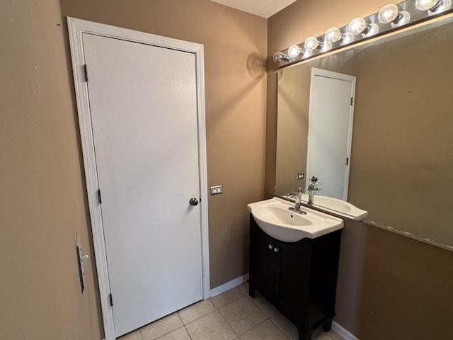 1314 Sandhurst Ln Unit 1314, South Elgin, IL 60177 - bathroom with vanity and tile patterned floors