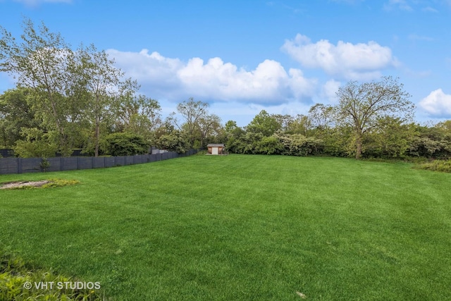 21W534 Bemis Rd, Glen Ellyn, IL 60137 - view of yard