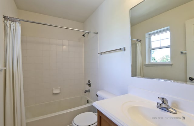 2850 Cattail Ct Unit C, Wauconda, IL 60084 - full bath featuring vanity and shower / bath combo
