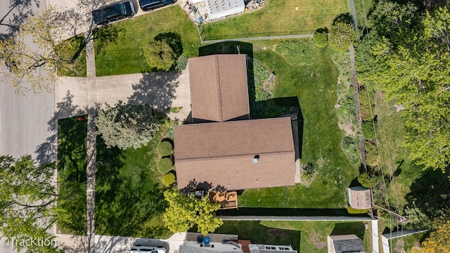 aerial view of property and surrounding area