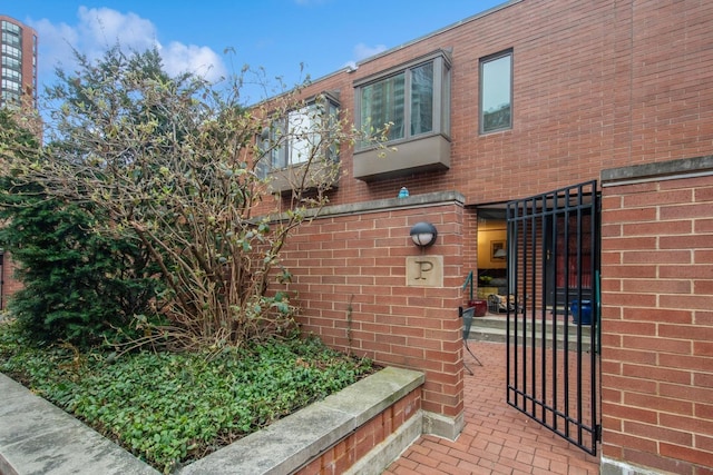 801 S Plymouth Ct Unit P, Chicago, IL 60605 - exterior space with brick siding