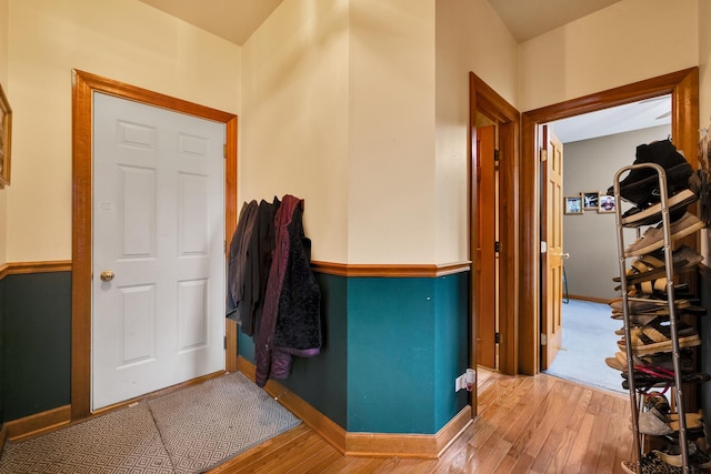 1581 Hunting Hound Ln, Bartlett, IL 60103 - entrance foyer with baseboards and wood finished floors