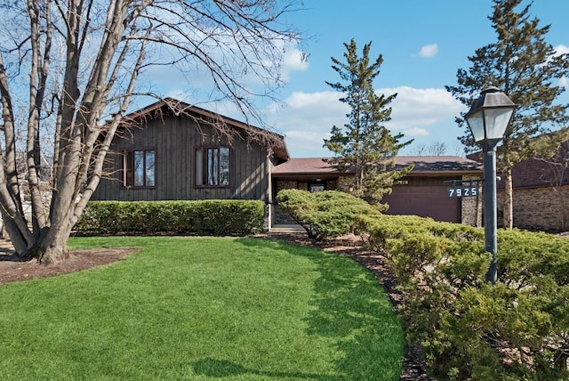 7925 Glen Ln, Darien, IL 60561 - view of front of property with a garage and a front lawn