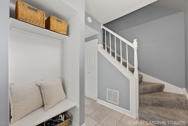 2690 Moss Ln, Aurora, IL 60504 - mudroom featuring tile patterned flooring