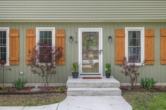 view of property entrance