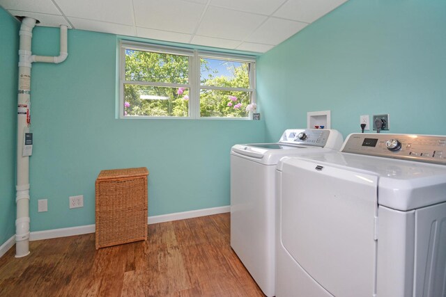 1603 Aurora Way, Normal, IL 61761 - washroom featuring washing machine and dryer, baseboards, and wood finished floors