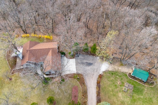 aerial view of property and surrounding area
