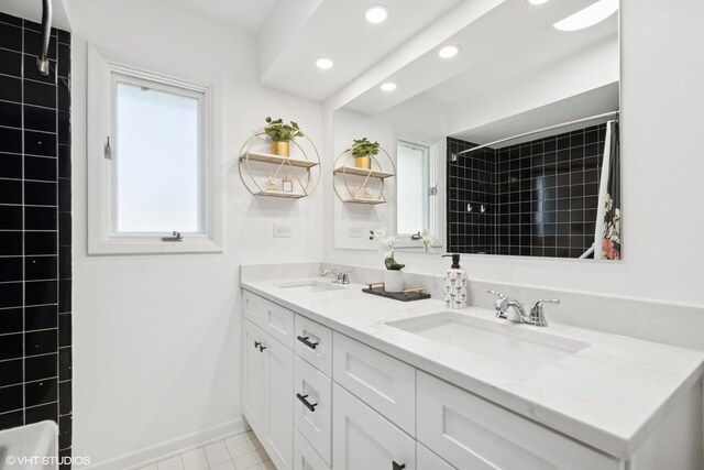 1130 Crestwood Dr, Northbrook, IL 60062 - full bath with a tile shower, a sink, baseboards, and recessed lighting