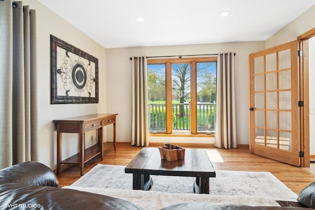 22846 W Lochanora Dr, Hawthorn Woods, IL 60047 - living room with recessed lighting, light wood-style floors, and baseboards