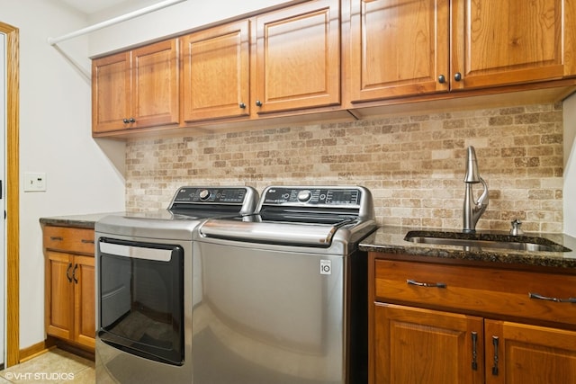 22846 W Lochanora Dr, Hawthorn Woods, IL 60047 - clothes washing area featuring washer and dryer and cabinet space