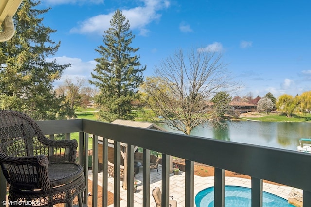 22846 W Lochanora Dr, Hawthorn Woods, IL 60047 - balcony featuring a water view