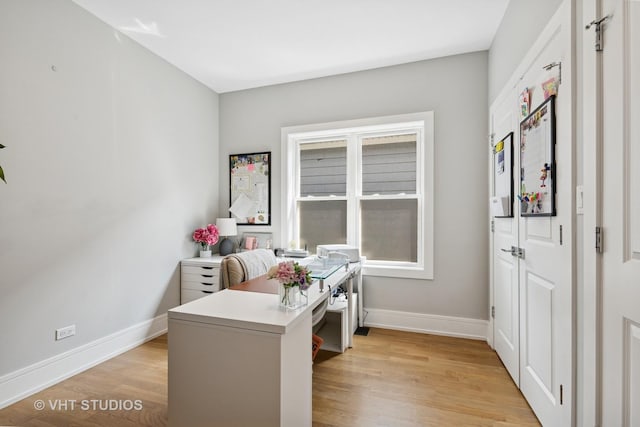 2733 N Maplewood Ave, Chicago, IL 60647 - office area with light wood finished floors and baseboards