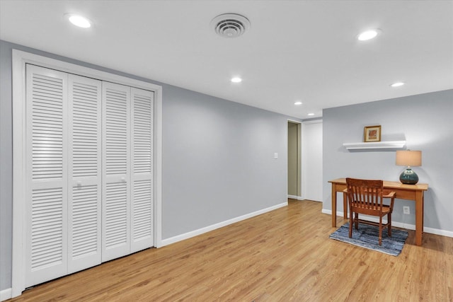 1104 Parkview Dr, Mahomet, IL 61853 - home office featuring wood finished floors and recessed lighting