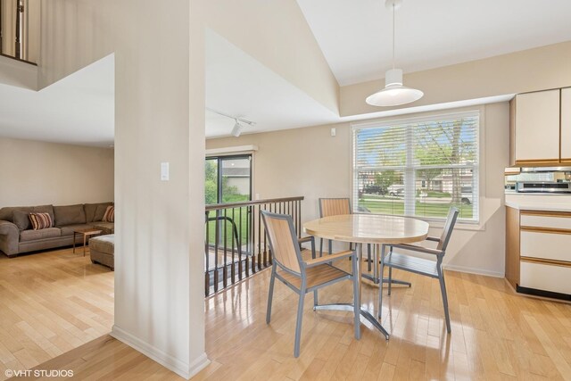 690 Aberdeen Ln, Buffalo Grove, IL 60089 - photo 13