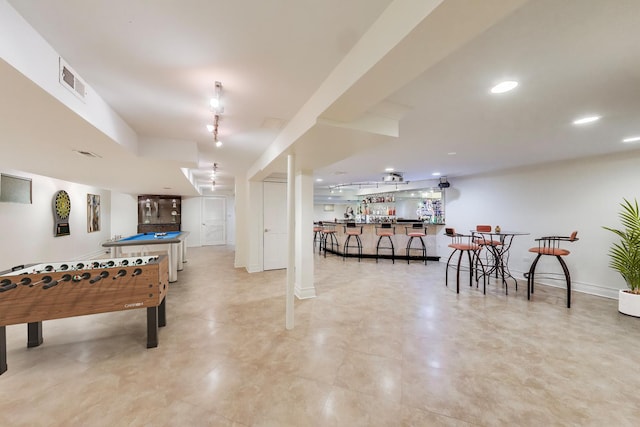 recreation room featuring wet bar, visible vents, recessed lighting, baseboards, and billiards