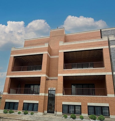 4347 N Richmond Ave Unit 3N, Chicago, IL 60618 - view of property