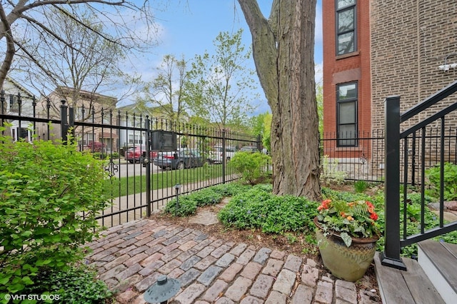 1333 N Bell Ave, Chicago, IL 60622 - gate with fence