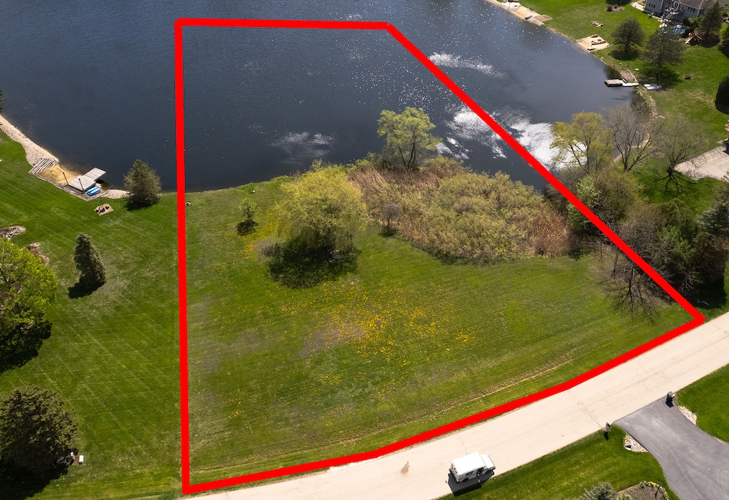 33589 N Christa Dr, Ingleside, IL 60041
