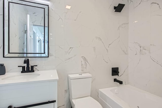 2658 E Royal Ridge Dr, Crete, IL 60417 - bathroom with toilet, vanity, and shower / tub combination