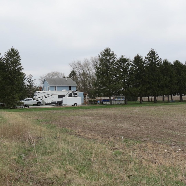 10902 E French St, Grant Park, IL 60940 - view of yard