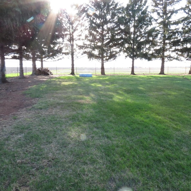 10902 E French St, Grant Park, IL 60940 - view of yard featuring fence