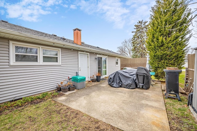 914 W Lynnwood Ave, Arlington Heights, IL 60004 - view of patio featuring fence