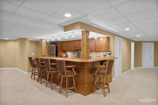 541 Clover Dr, Algonquin, IL 60102 - indoor wet bar featuring freestanding refrigerator, light colored carpet, baseboards, a drop ceiling, and recessed lighting