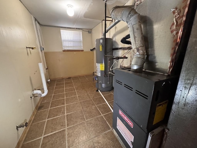16426 Homan Ave, Markham, IL 60428 - utility room featuring gas water heater
