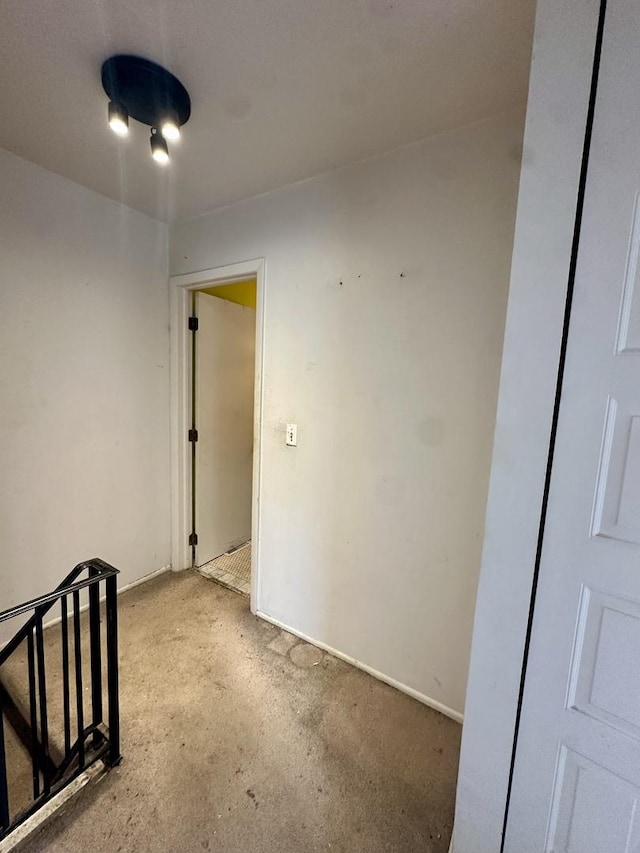 empty room featuring concrete floors